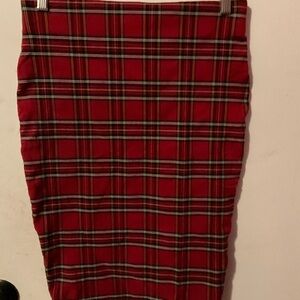 Courtenay Red Plaid Women's pencil Skirt size M